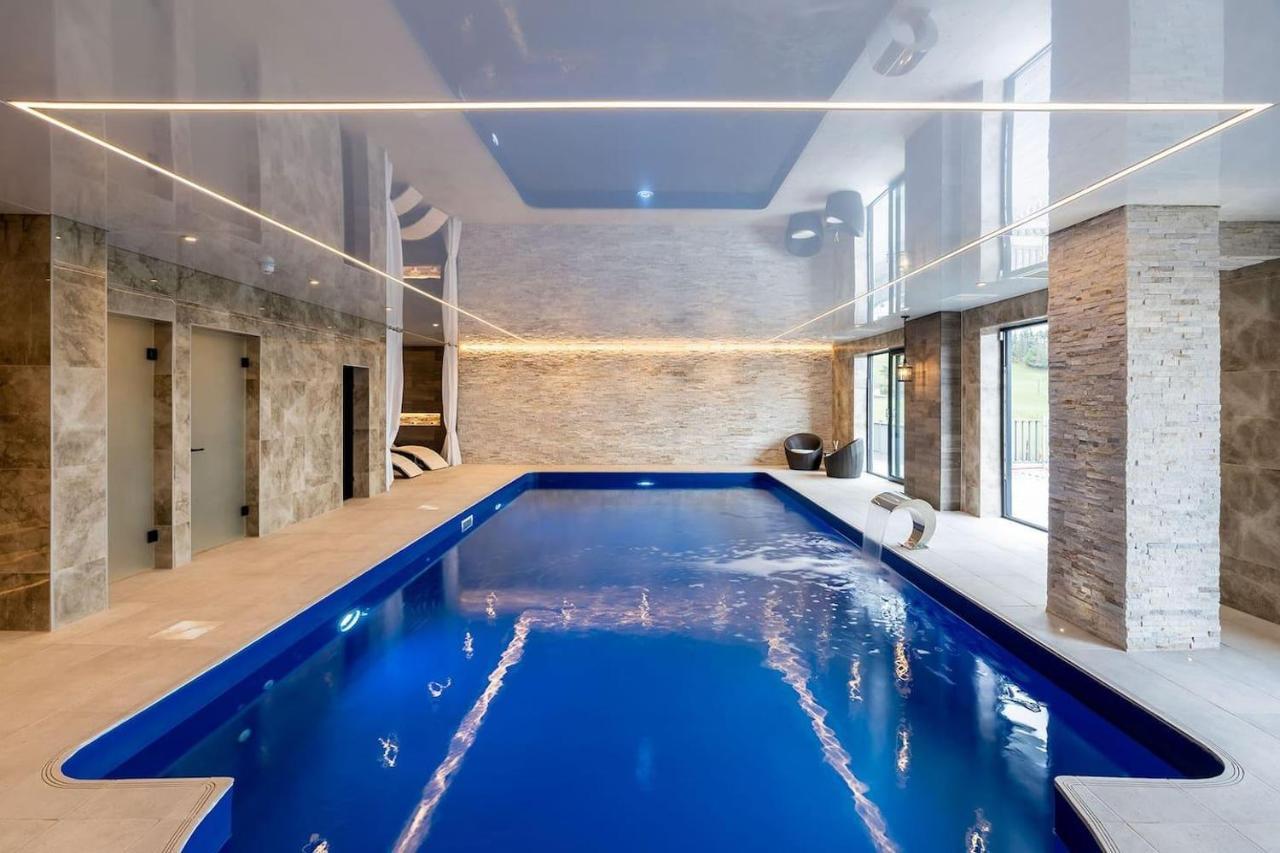 Clwyd Gate Manor Pool Sauna Hottub Cave Wales Ruthin Exterior photo